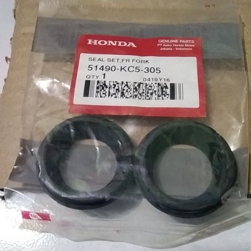 Tutup abu shock depan Megapro