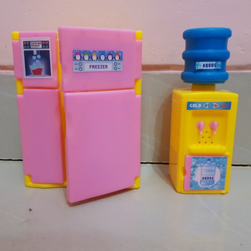 Mainan Peralatan Dapur Edukasi - Kulkas Dispenser Mainan Anak Edukatif