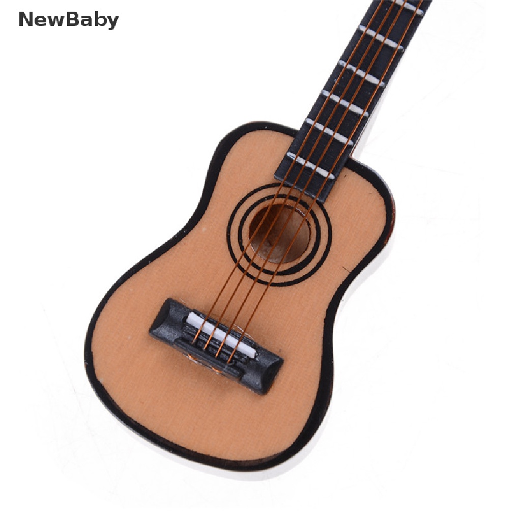 Miniatur Instrumen Musik Gitar Folk DIY Dekorasi Rumah Boneka 1: 12