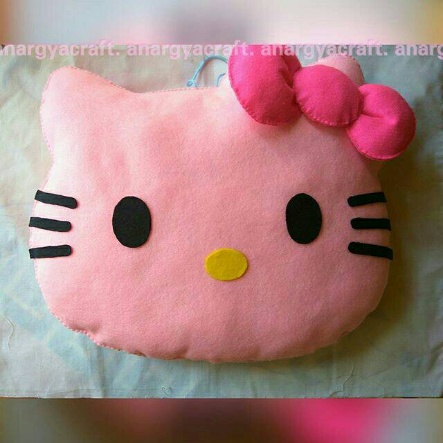 Bantal Hello Kitty Dari Kain Flanel