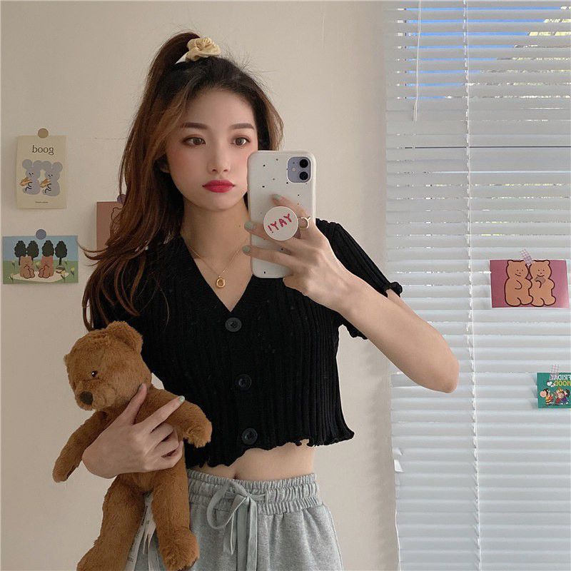JOANA Crop Top Botton Rajut Korean// kriwil crop //kardigan cro// rajut murah