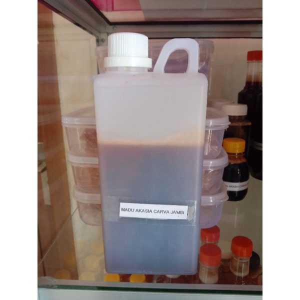 

MADU ASLI MADU AKASIA