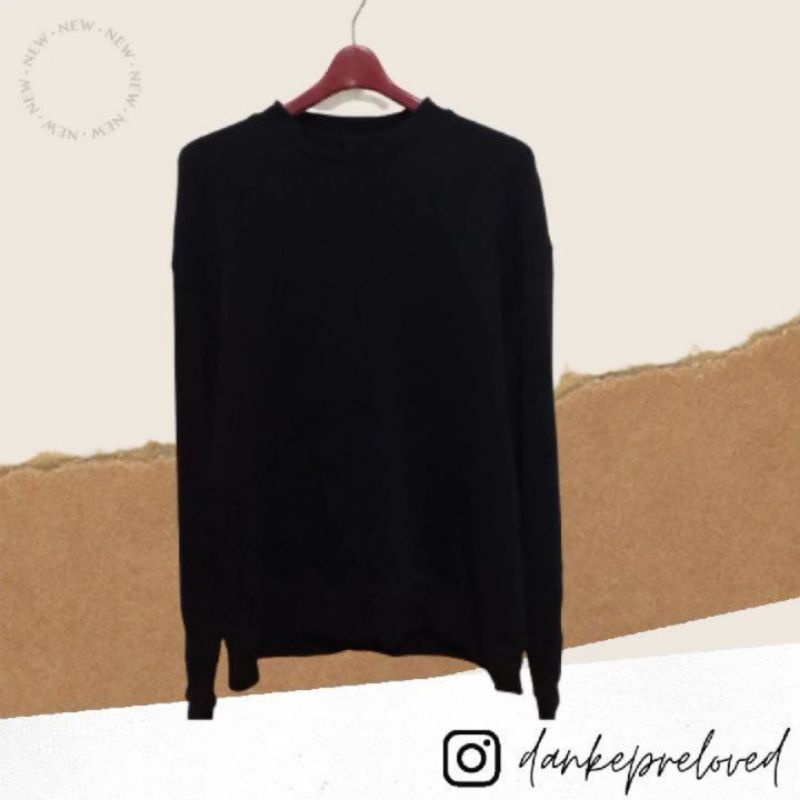 Crewneck  BlackMerk by 8 second