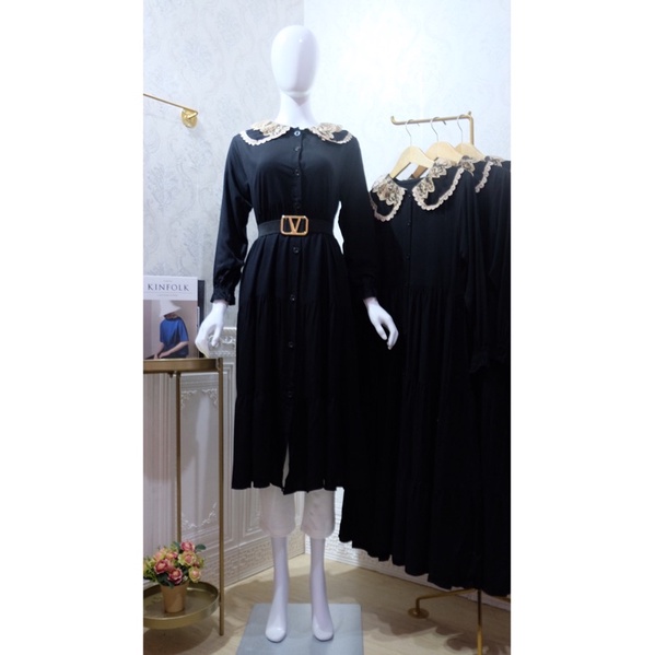 Midi dress hitam kerah gold