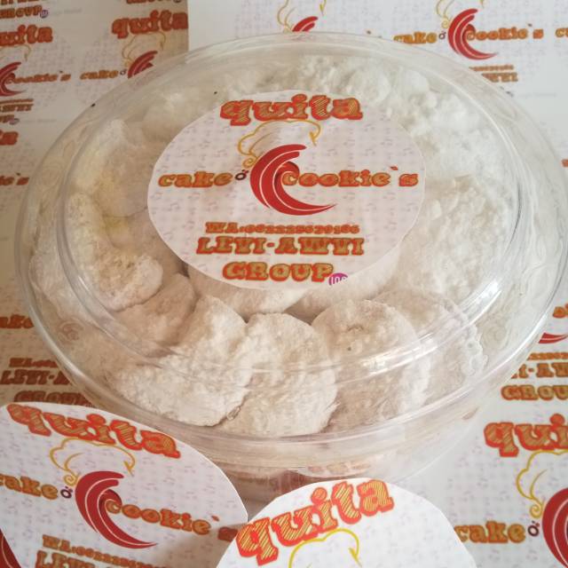 

Kue Putri Salju