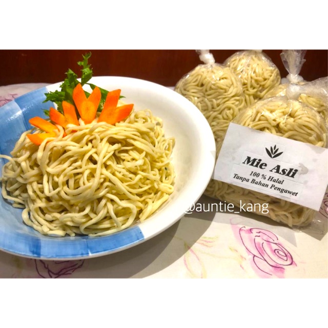 

Auntie Kang Mie Telor Cap Mie Asli