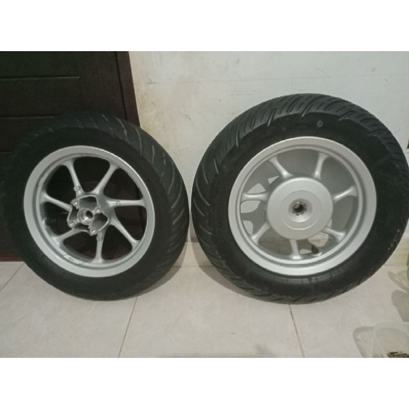 velg scoopy r12