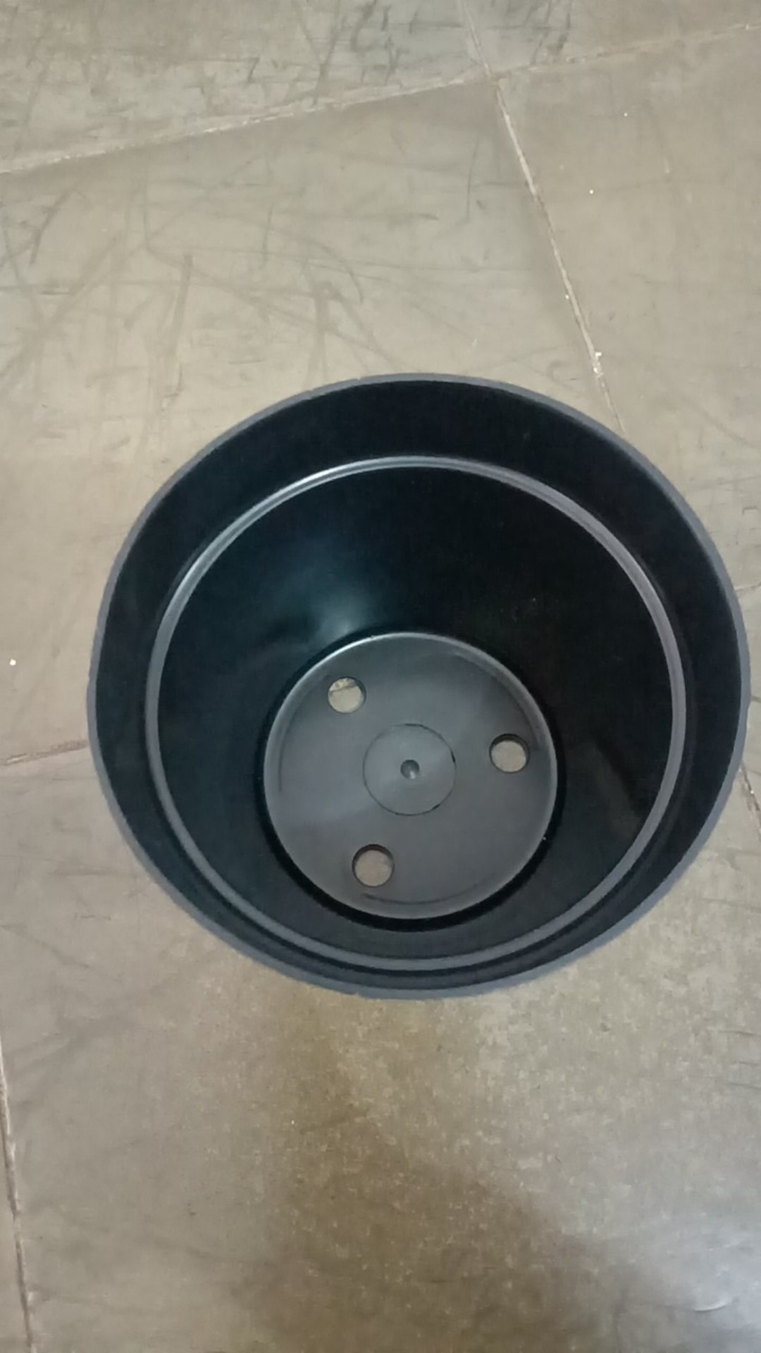 12 Cm Pot Plastik Hitam Gmp