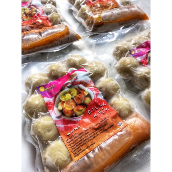 

Cilok Isi 15 Pcs + Bumbu Kacang