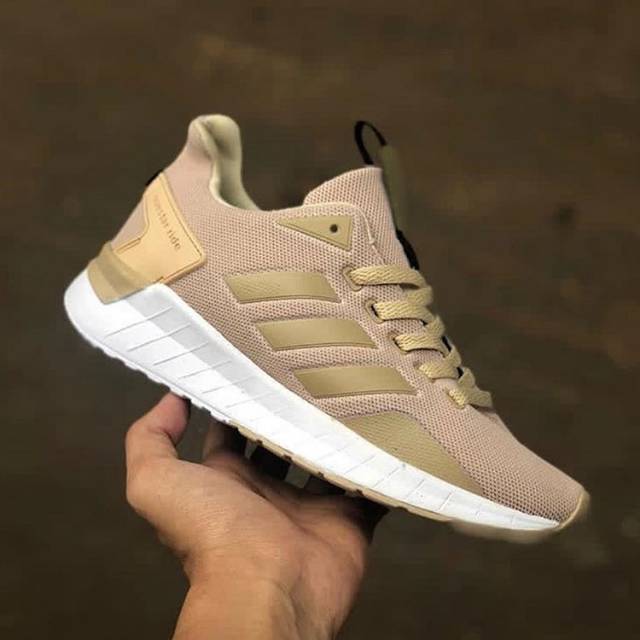 Adidas Questar ride