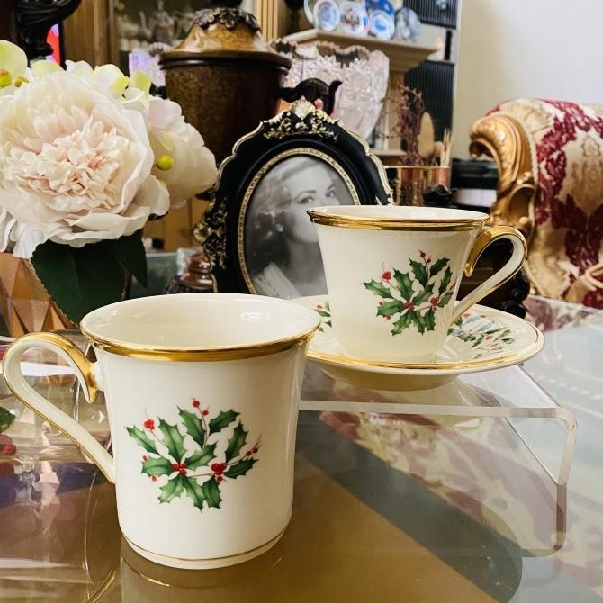 

Tea Cup Saucer Lenox Holiday Christmas Gold Natal Gold Mewah Cantik