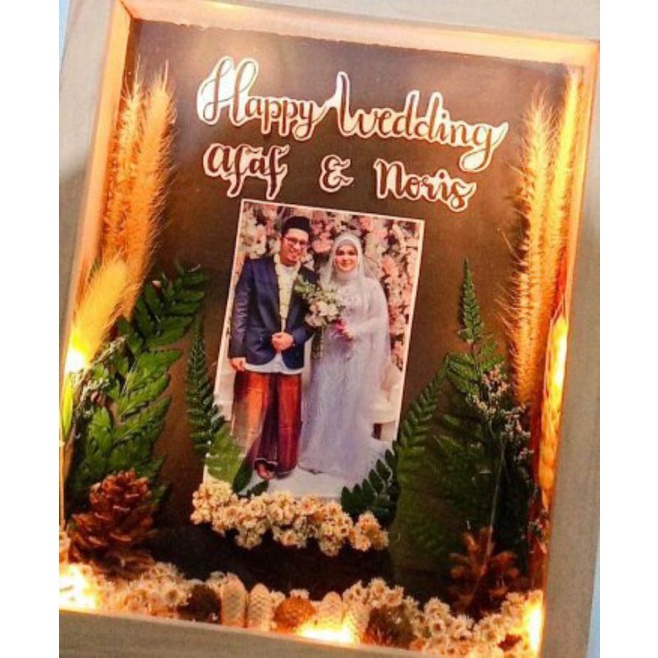 Figura 3D A4 Dried Flowers In Frame / Poto Pigura Pernikahan / Pigura Mahar / Kado Pernikahan / Kado