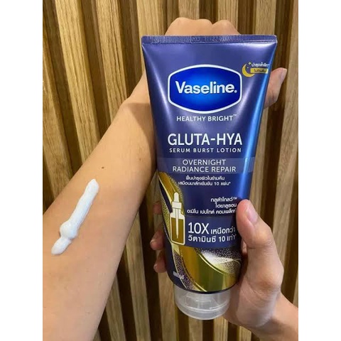 300ml VASELINE GLUTA HYA ORI THAILAND OVERNIGHT RADIANCE