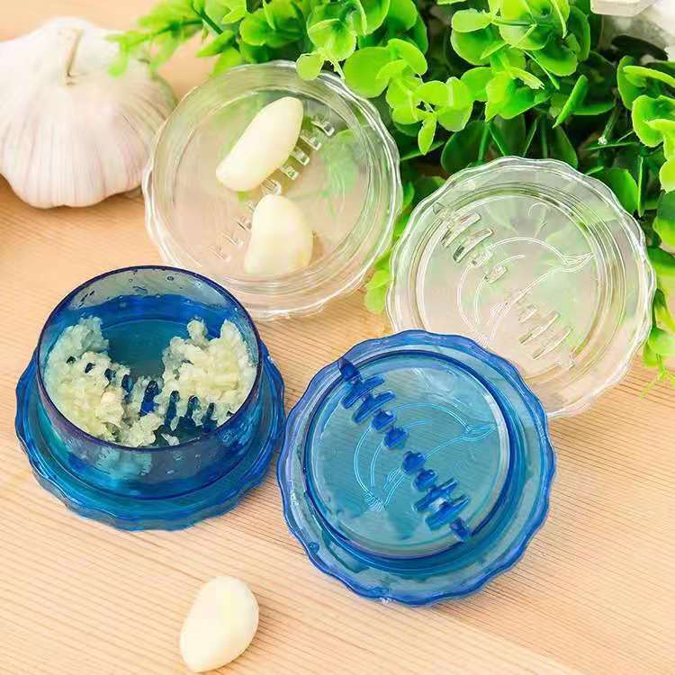 1PC Mini Portable Manual Rotary Garlic Grinder For Kitchen