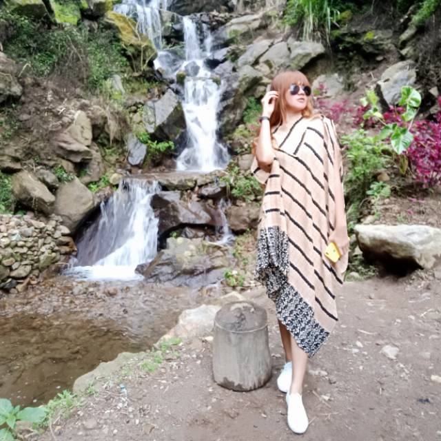 Tunik kaftan batik unik