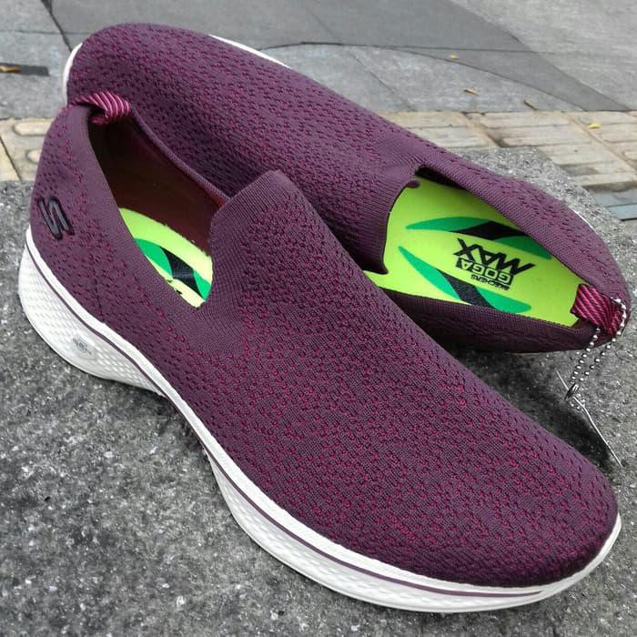 SEPATU SKECHERS GIFTED - Maroon ORIGINAL