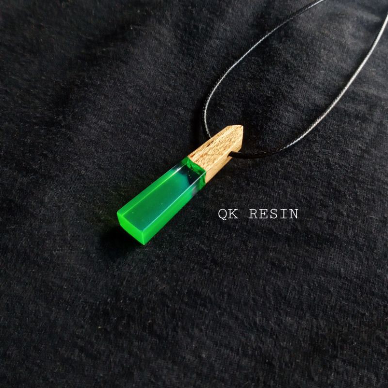 KALUNG KAYU HIJAU / KALUNG RESIN / KEKINIAN / UNTUK COWOK ATAU CEWEK