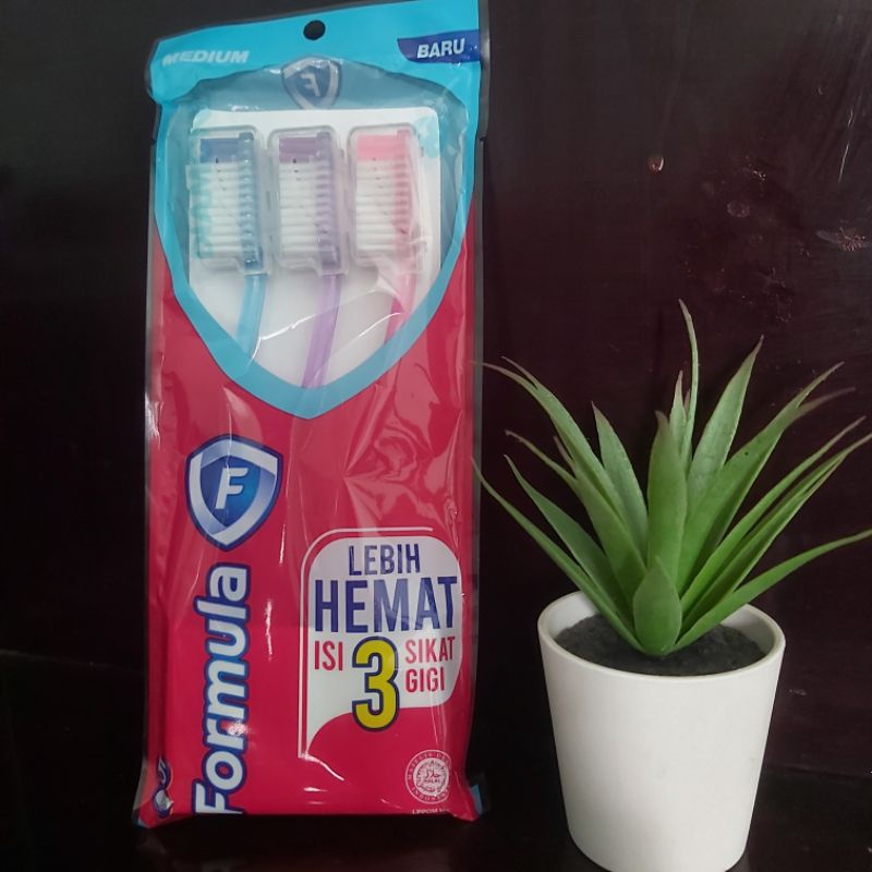 Sikat gigi formula isi 3