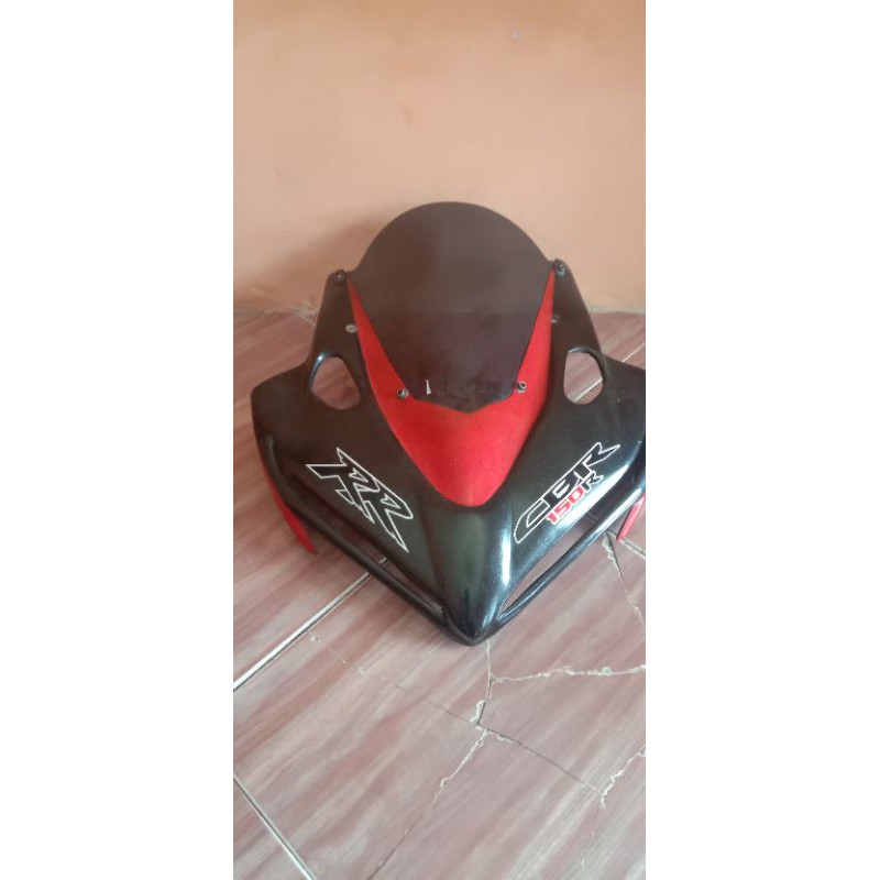 Topeng CBR 150R v4