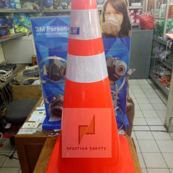 traffic cone 70cm // PVC RUBBER CONE 70cm