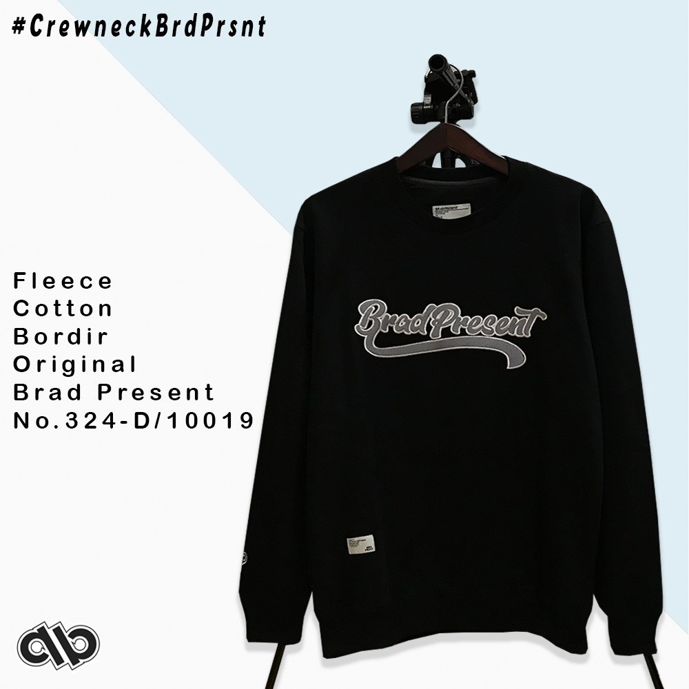 BRAD PRESENT ORIGINAL Sweater Crewneck cowok sweatshirt warna black with logo series art seri Gs405