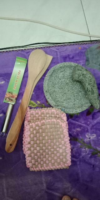 Pisau Dapur / Buah Mammon