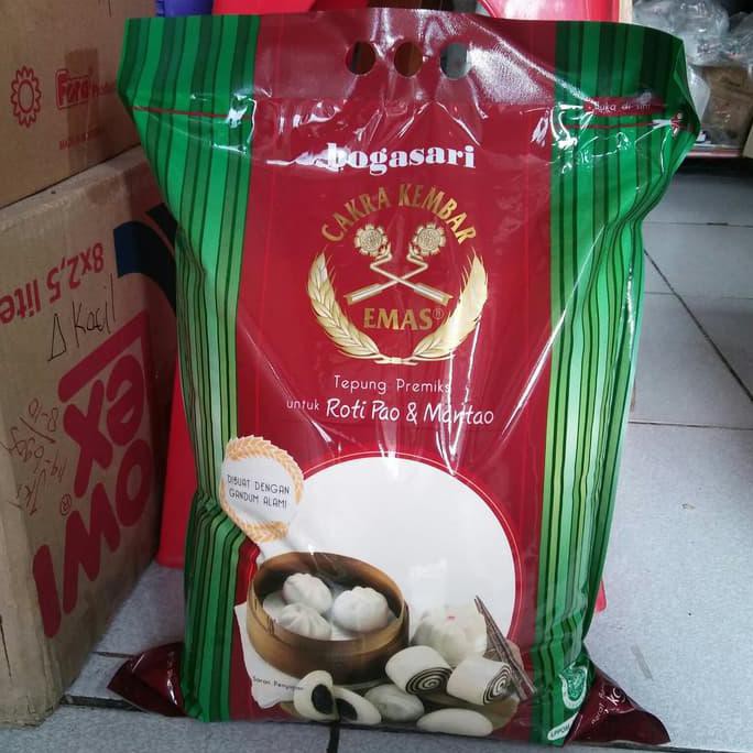 

Tepung Cakra Kembar Emas Pao