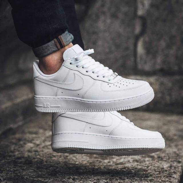 Jual NIKE AIR FORCE 1 LOW 07 TRIPLE 