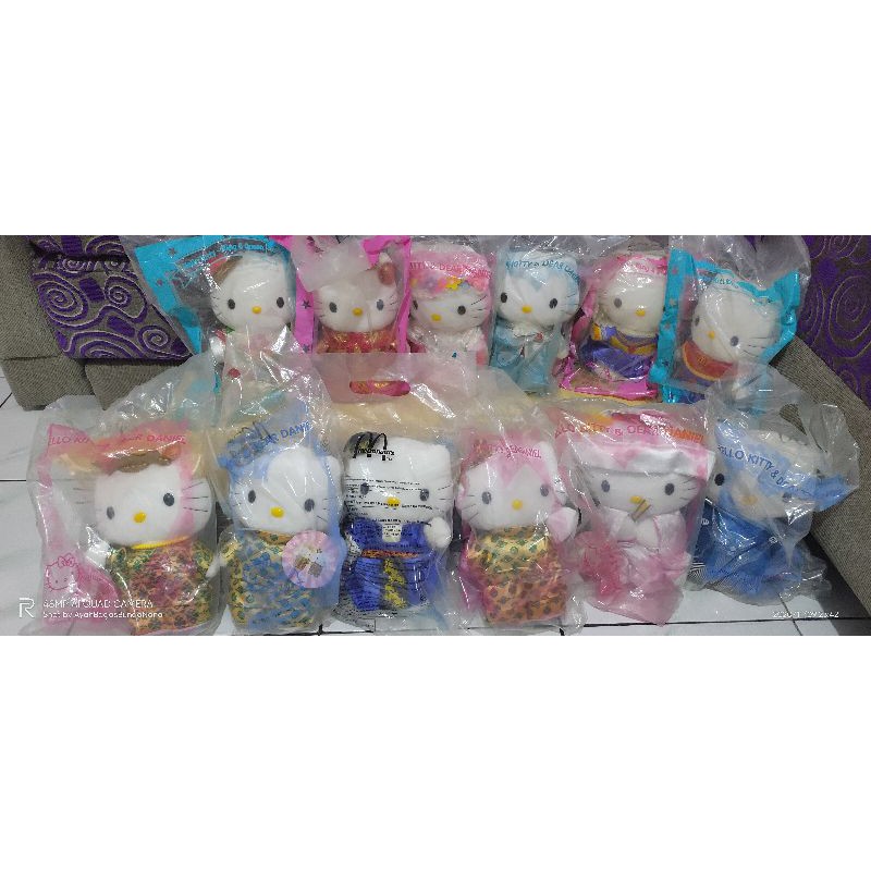 Boneka Hello Kitty Couple Wedding