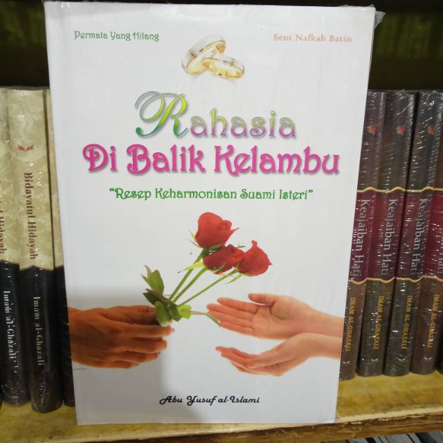 RAHASIA DIBALIK KELAMBU