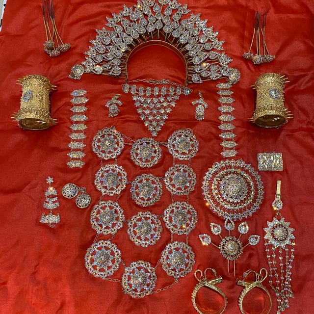Aksesoris Swaroski Bugis/Makassar