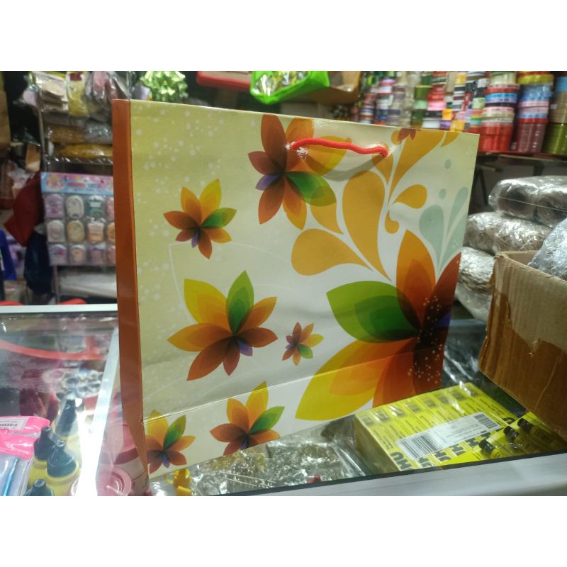 

paper bag polio landscape kembang bahan dupex laminating isi 12 pcs ok