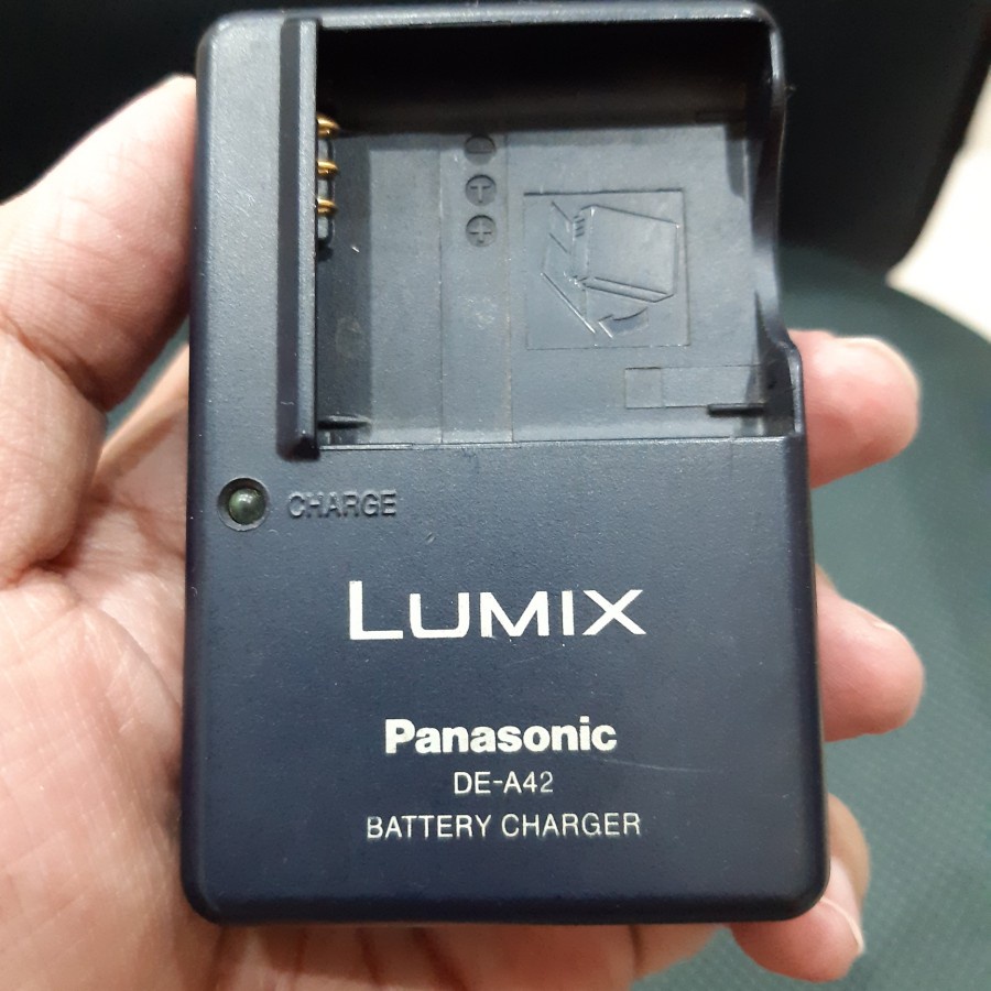 Panasonic Lumix charger Charger DE A42 Original DMC FX 100 LX1 LX2 LX3
