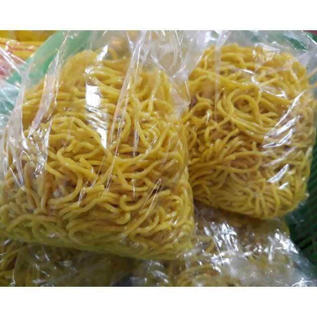 

mie kuning basah / mie aceh 1kg