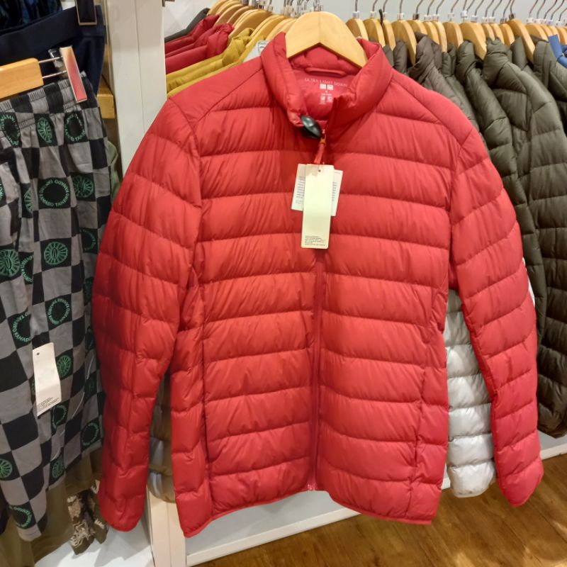 UNIQLO ORIGINAL JAKET PARASUT WATERPROOF WATER RESISTANT SALE MUSIM DINGIN ANTI ANGIN ANTI UV LIGHT