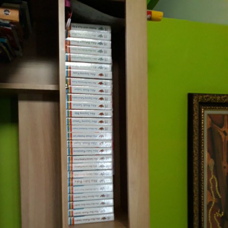 buku halo balita 1 paket preloved