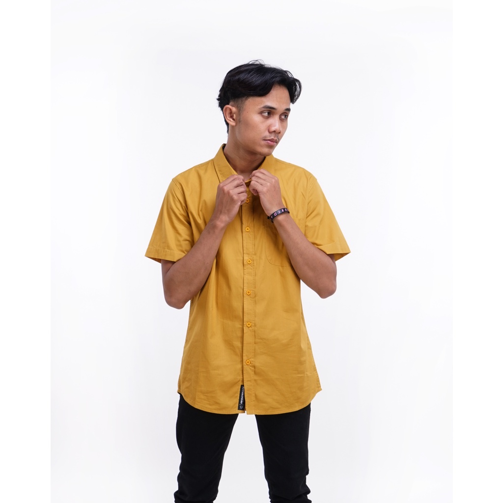 KEMEJA PRIA FRIDAY KILLER | TRUSS OCHRE