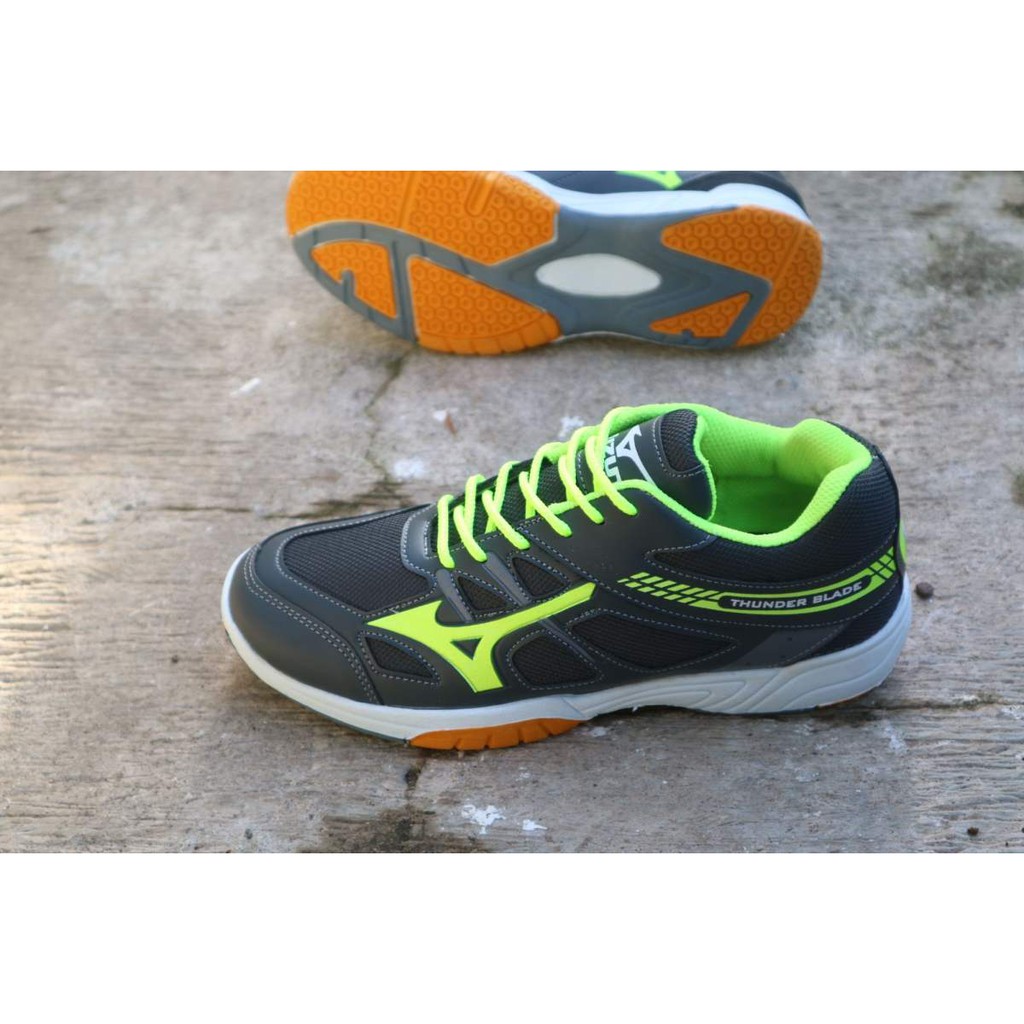 Sepatu Pria Olahraga Mizuno Thunders Sepatu Badminton Sepatu Olahraga Indoor Outdoor Pria Original