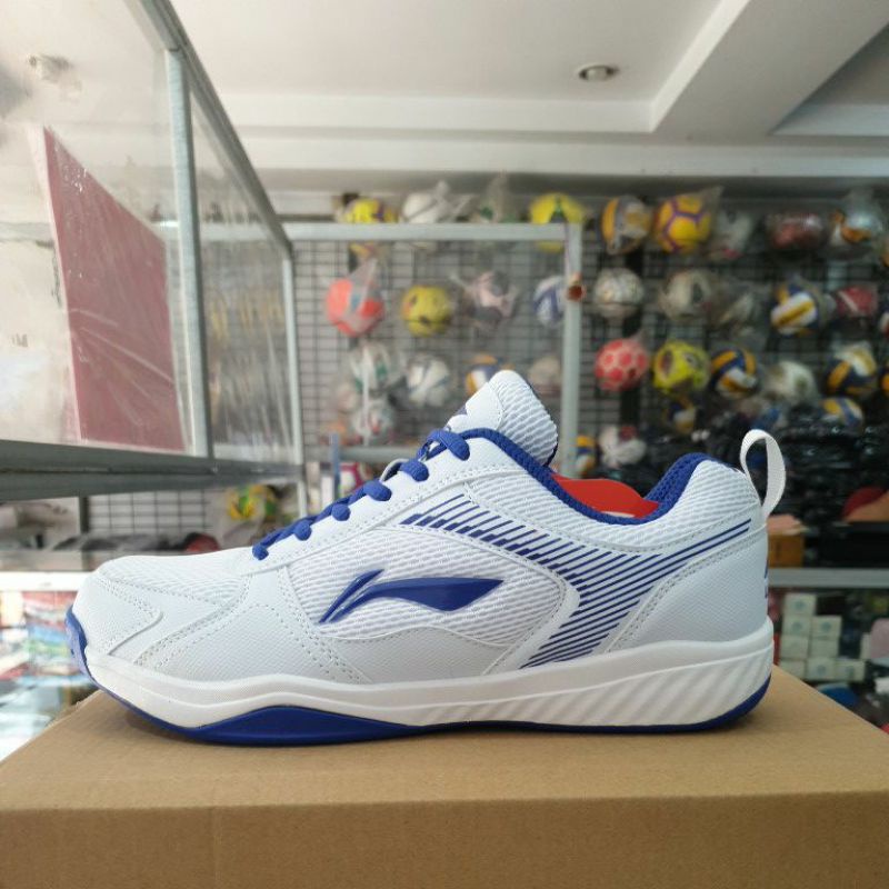 Sepatu Badminton Lining ULTRA