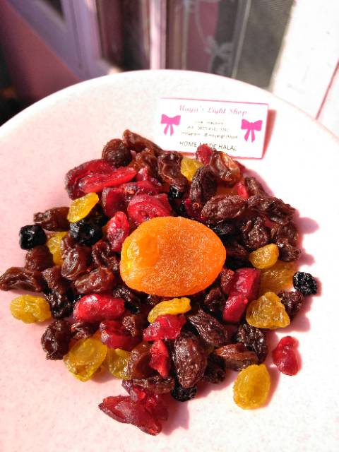 mixfruits Driedfruit 100gr 200gr buah kering dryfruit manisan campuran almond super food buah kismis raisin cranberries apricot blueberry