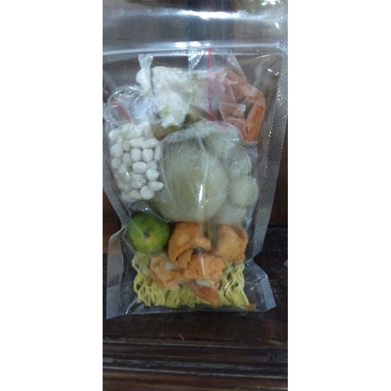 

Baso aci ayam suwir pedas