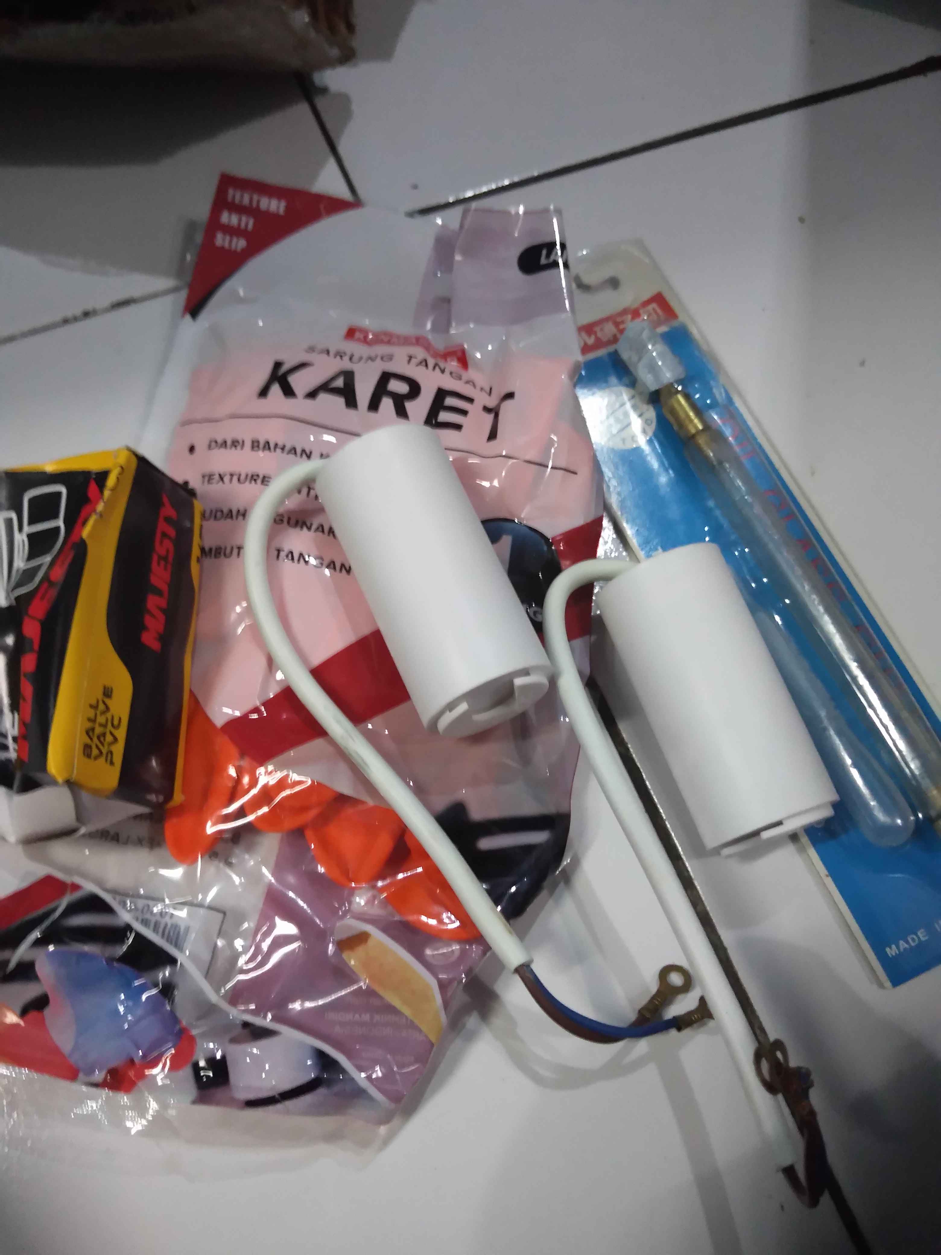 Kapasitor/ Spare Part Pompa Air Tersedia 8uf Dan 10uf