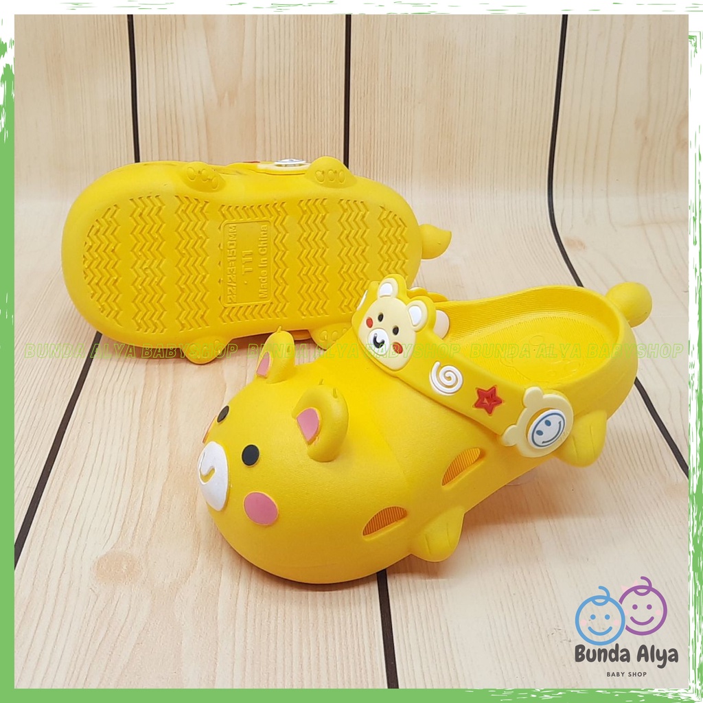 Sendal Anak Laki Laki IMPORT Usia 10 Bulan 1 2 3 4 Tahun KUNING BEAR Karet Elastis - Sepatu Sandal Anak Cowok Motif Karakter Lucu Model Kekinian Anti Slip Size 18-23