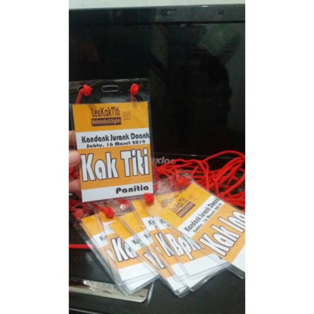 

1set nametag+case plastik+tali
