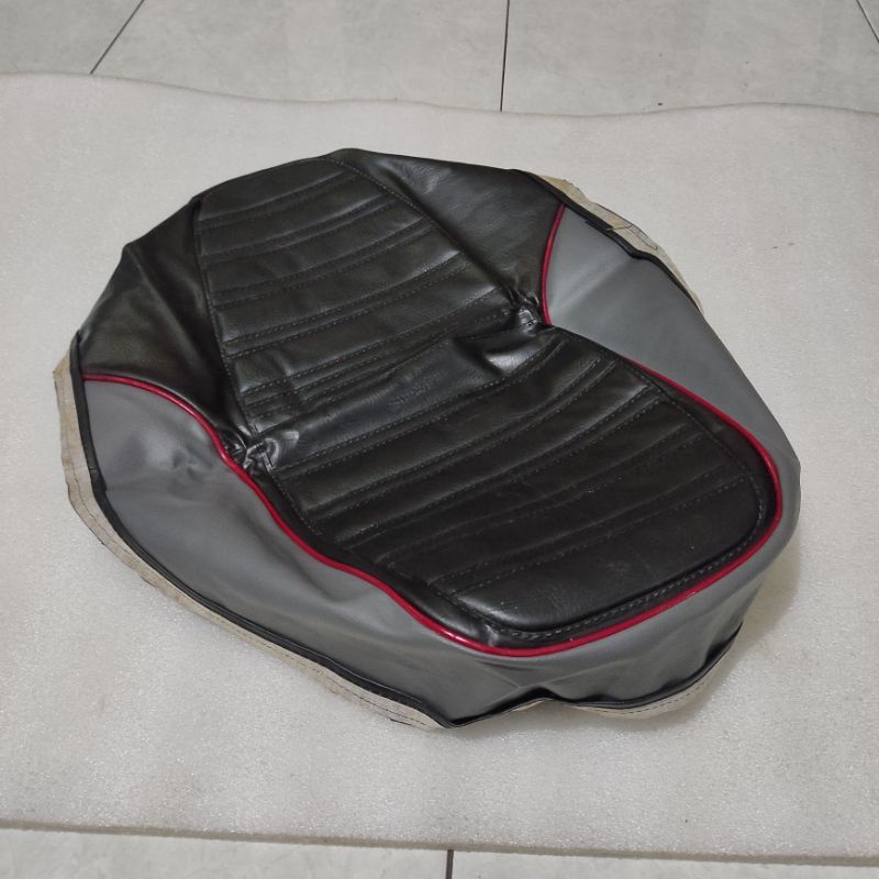 Cover Sarung kulit Jok sadel krakap Yamaha RXS RX S YT 115 Kongo congo YT115 bibir merah ori origina
