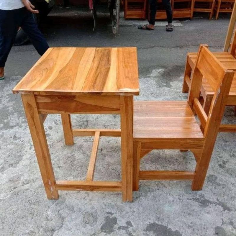 

Bangku Sekolah