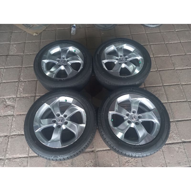 Velg Bekas Copotan HRV Ring17 Ban DUNLOP 215 55 R17 ERTIGA GRANMAX INNOVA