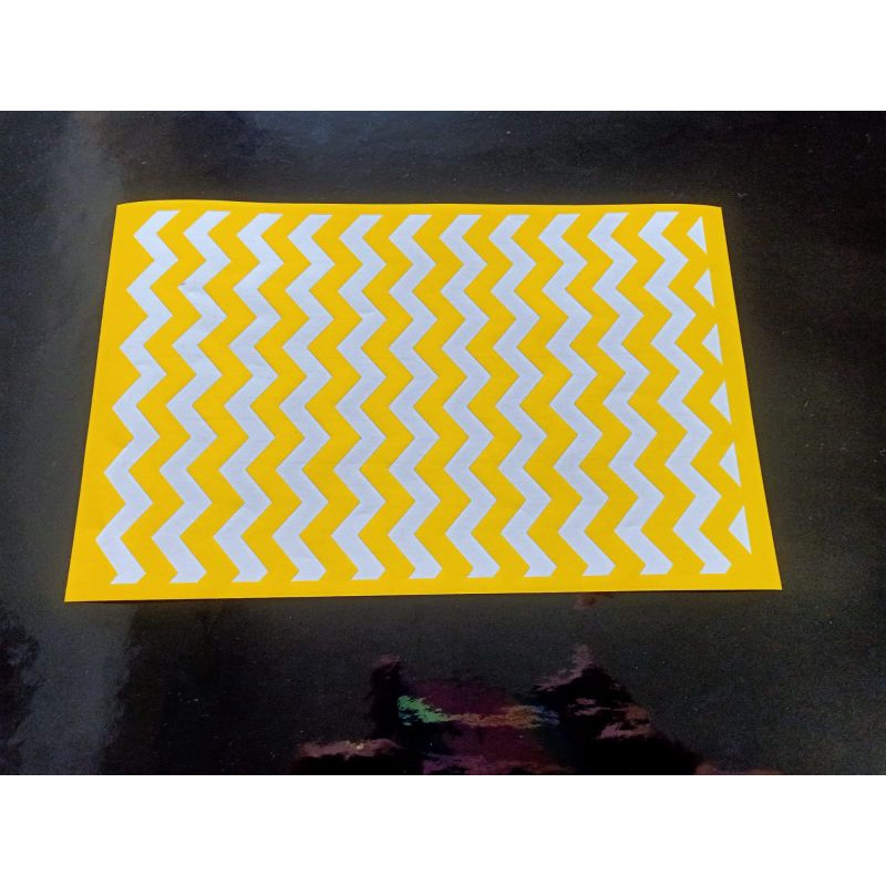 stencil mall airbrush motif garis