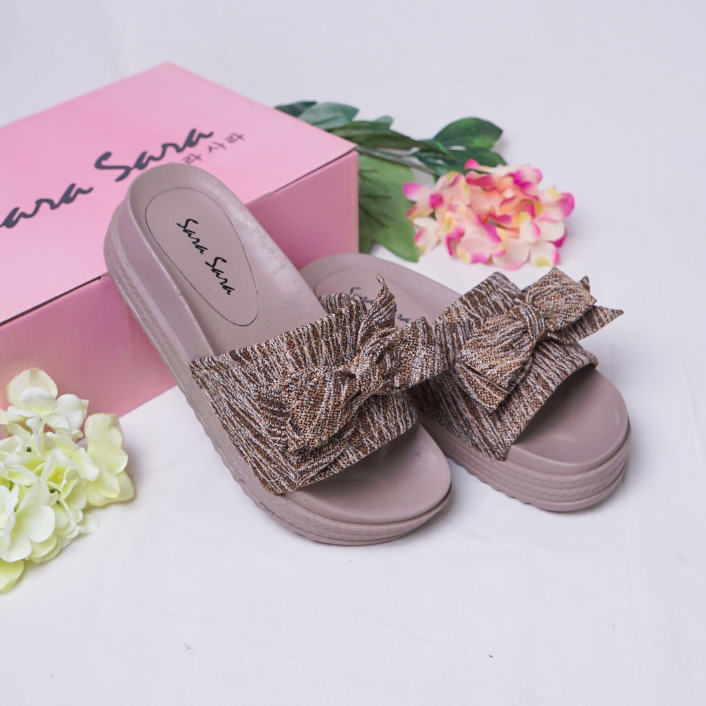 Sara Sara BARA Sandal Slop Wanita Casual Sendal Slop Cewek Wedges Tinggi 5 Cm Bahan Canvas Kekinian