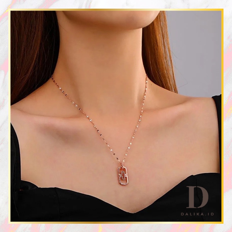 Kalung Wanita Rantai Copper Lapis Rose Gold Berlian Bentuk Persegi Panjang Dalika